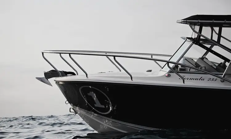 Own-a-bit-of-boating-history-min